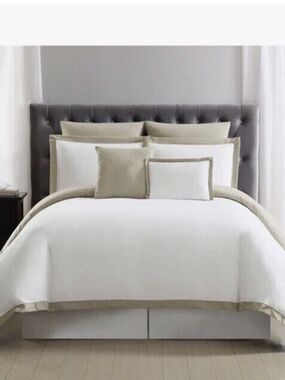 Truly Soft Everyday Hotel Border 7-PC. Full/Queen Duvet Cover Set Bedding New